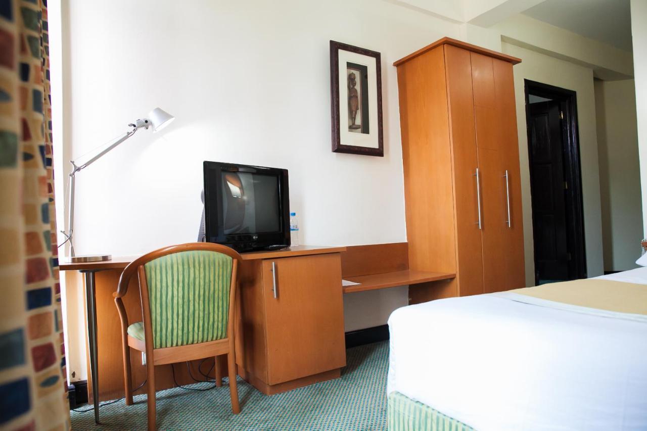 Gorillas City Centre Hotel キガリ エクステリア 写真